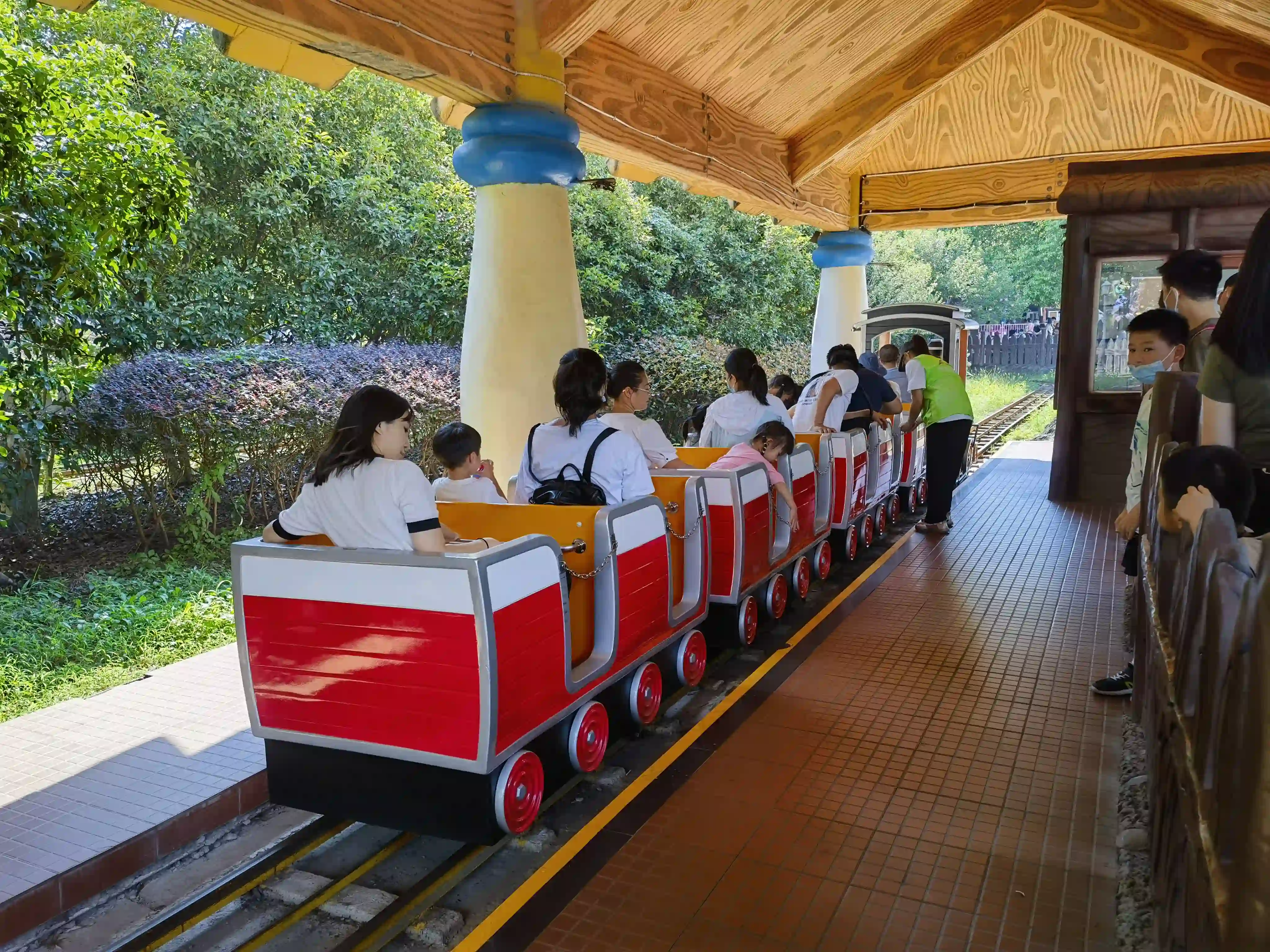 小孩子们最热爱的小火车 小孩子们最热爱的小火车