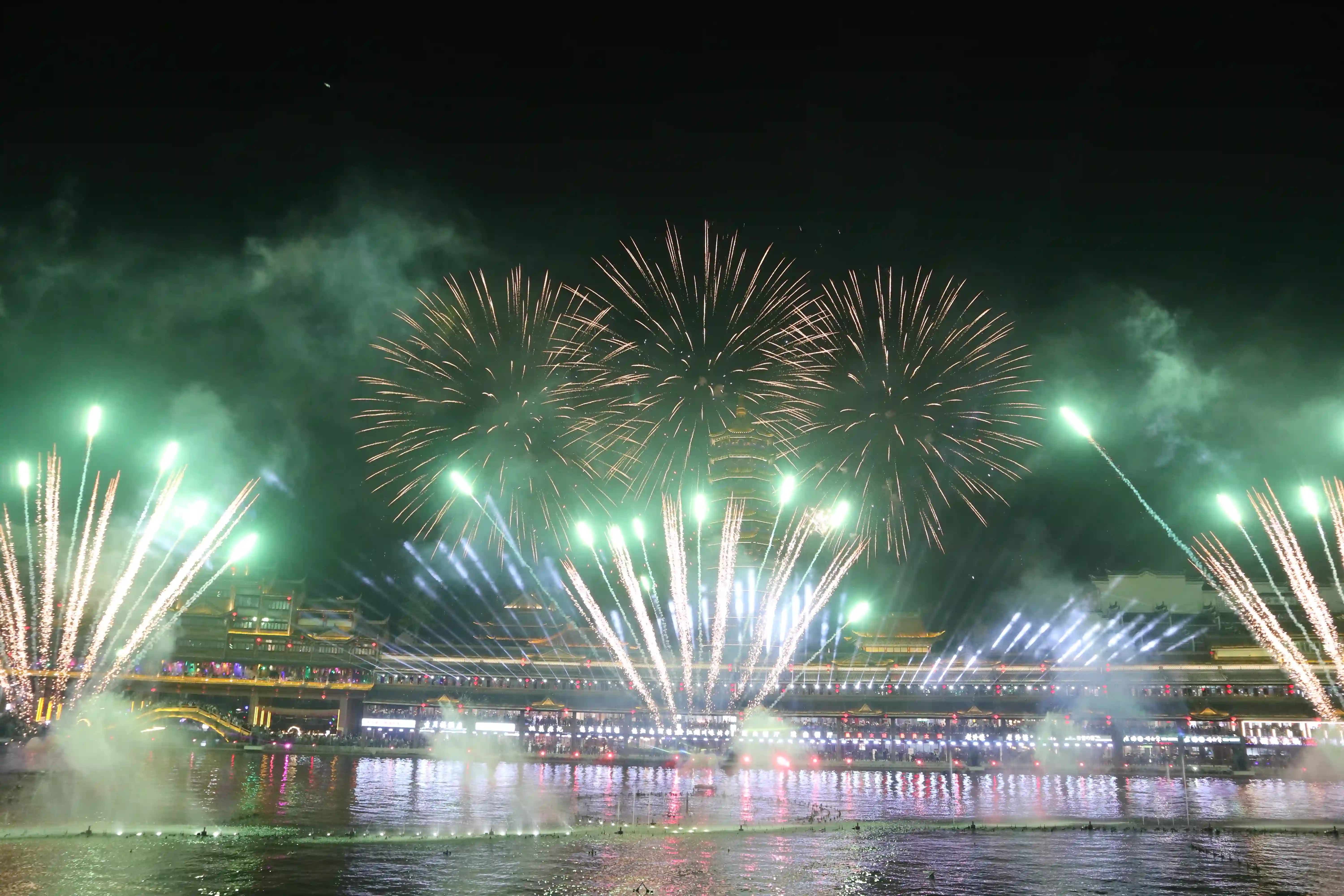 烟花🎇 烟花🎇