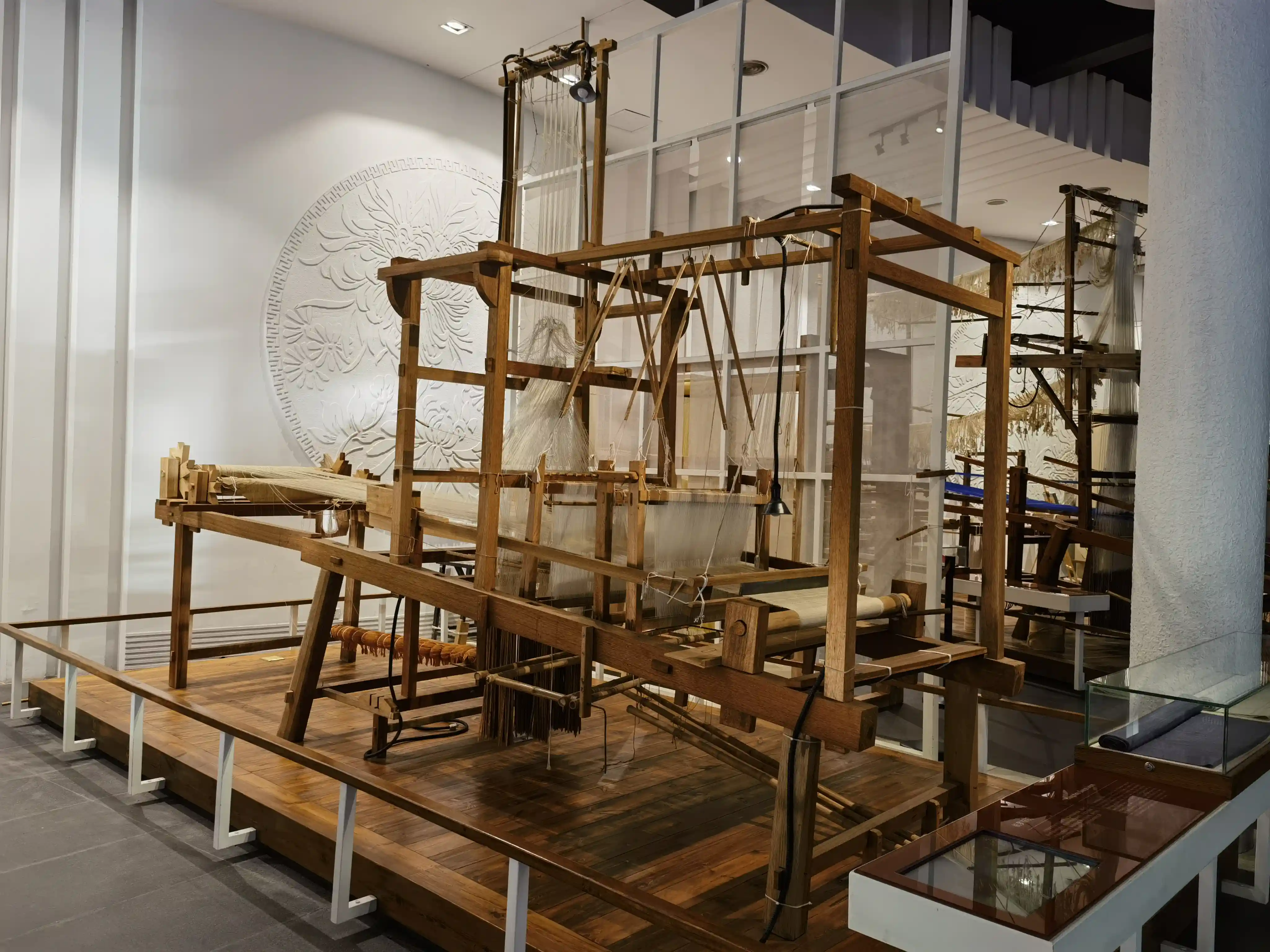 展出的手工织布机 展出的手工织布机