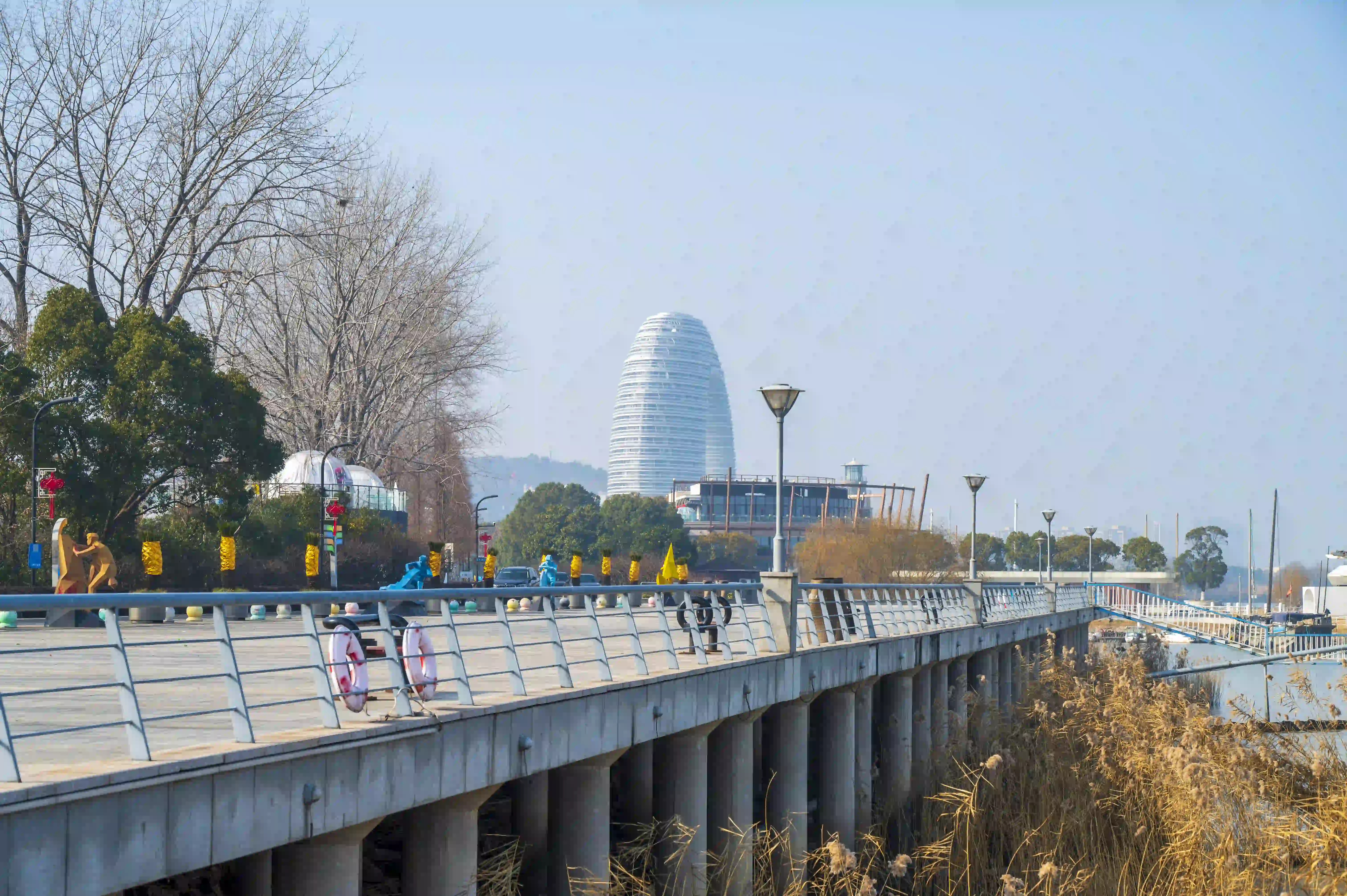 环湖大堤观光平台 环湖大堤观光平台