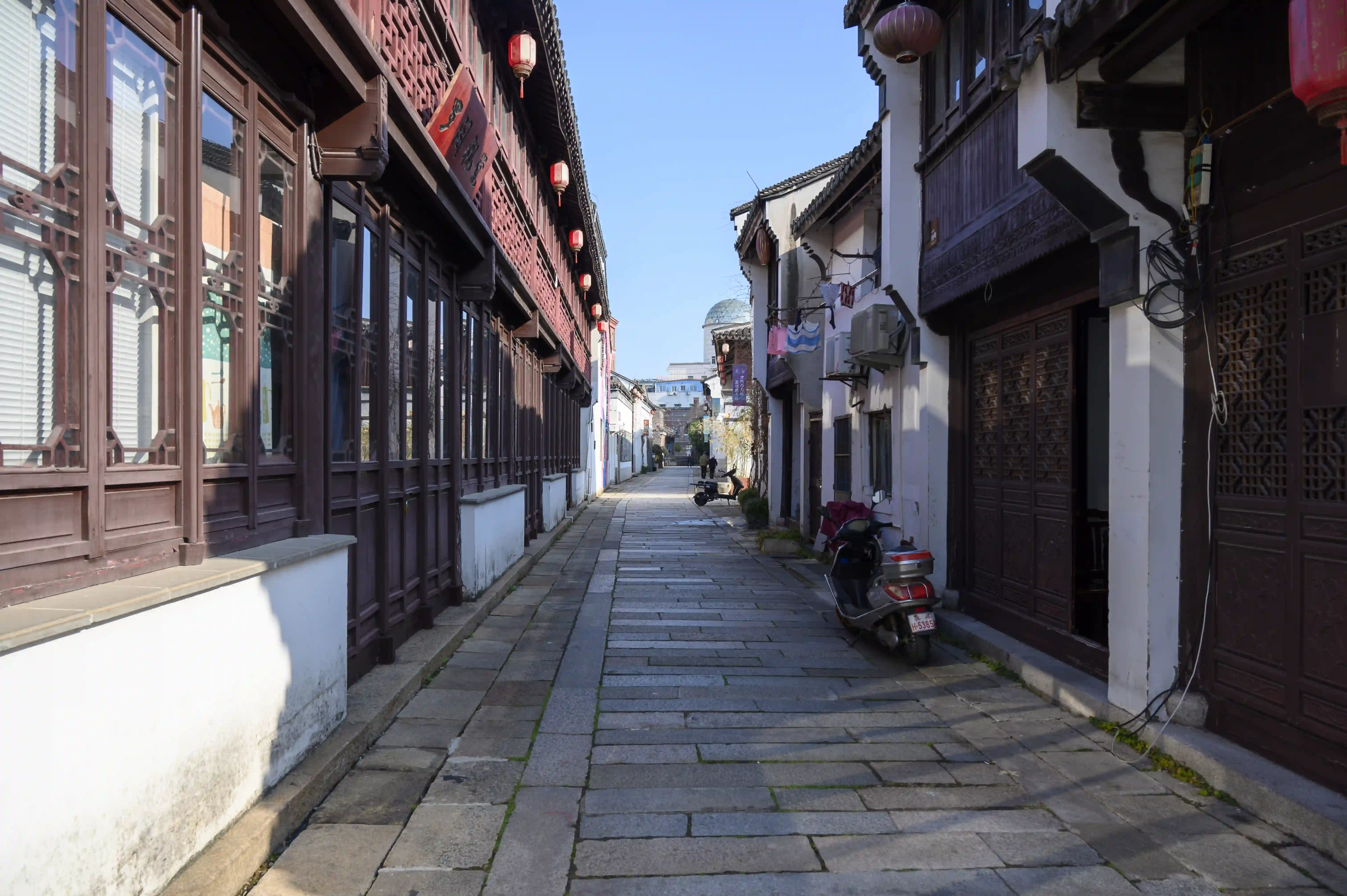 红门馆前道路两侧的建筑 红门馆前道路两侧的建筑