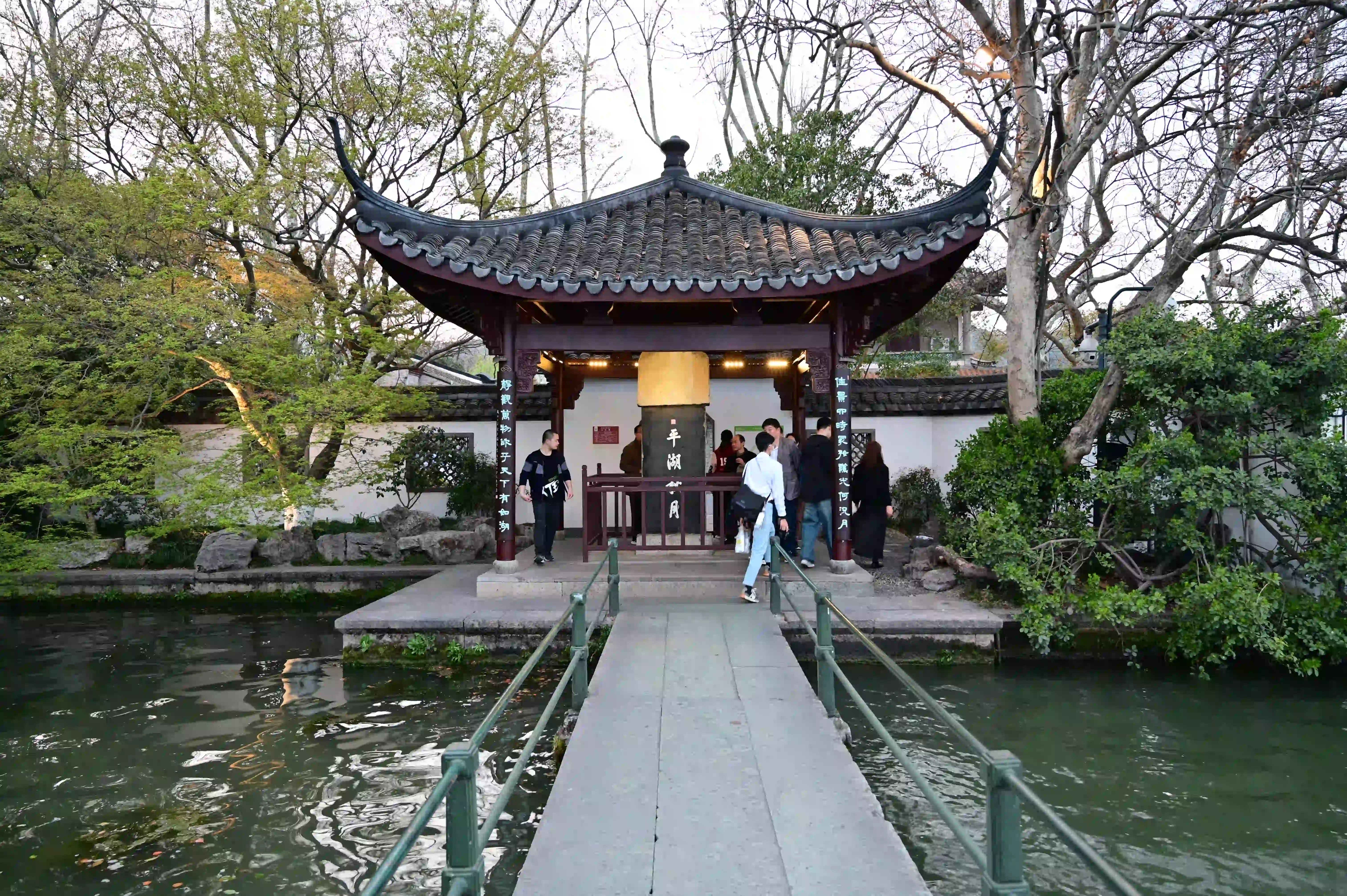 平湖秋月 平湖秋月