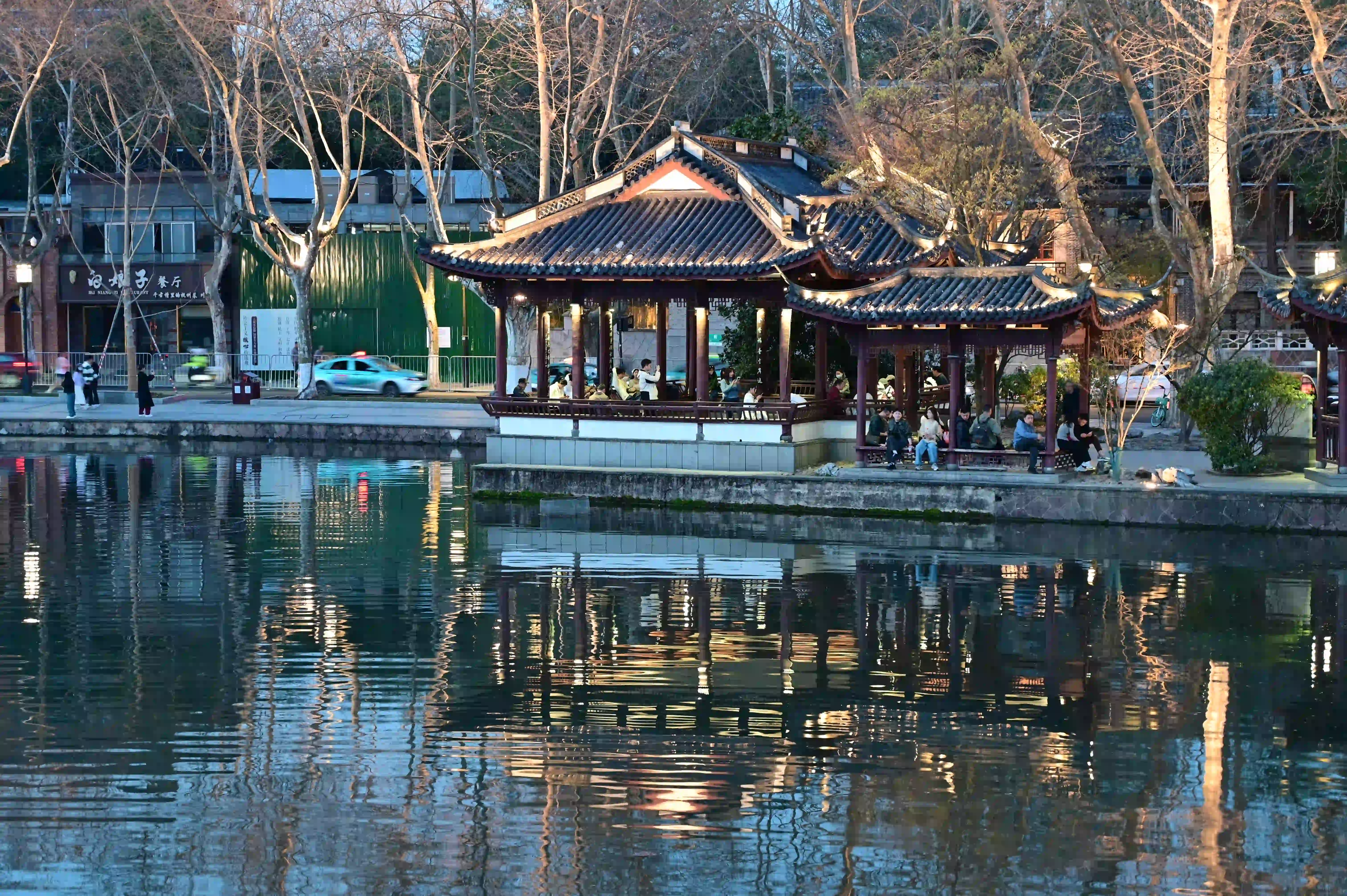 藻思天成水榭亭 藻思天成水榭亭