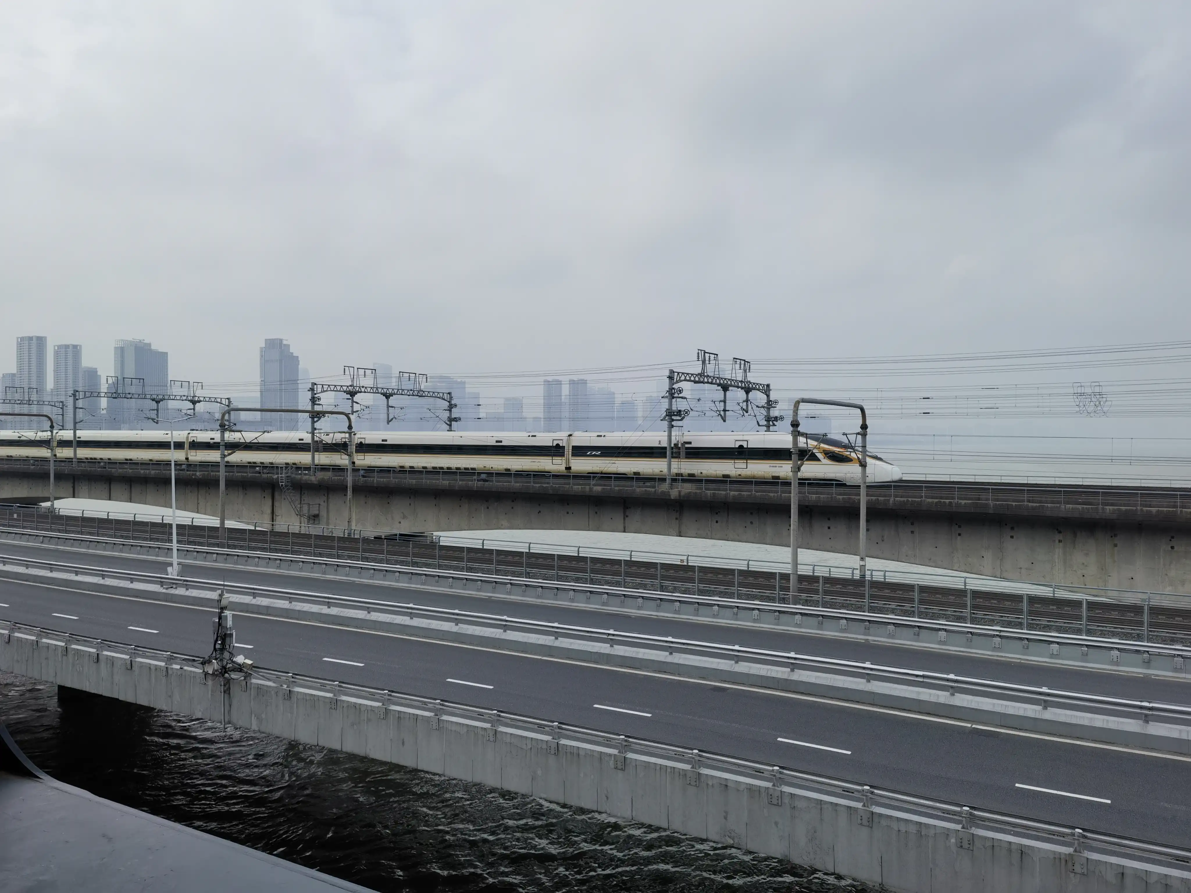 高铁列车 高铁列车