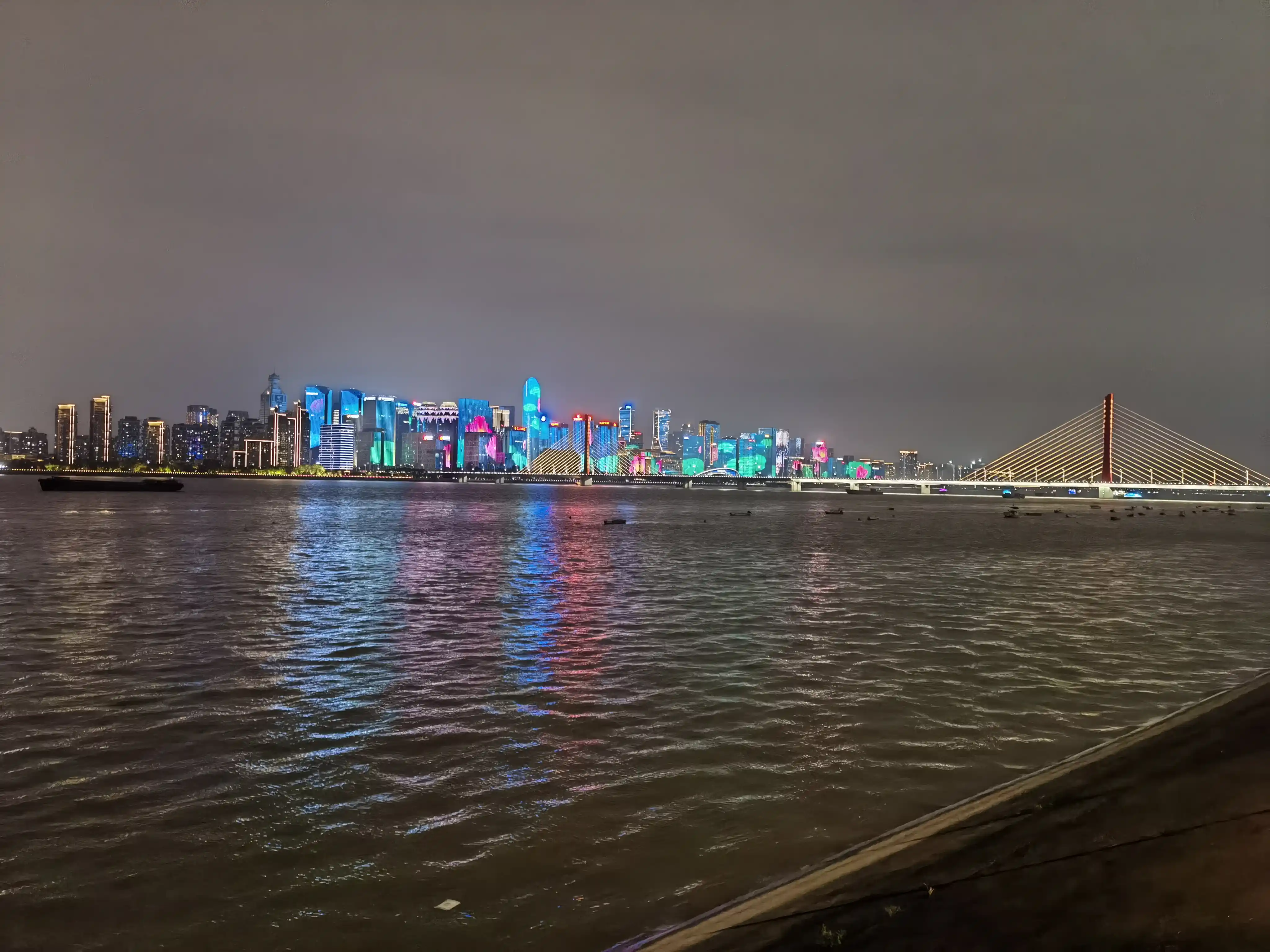 钱塘江夜景 钱塘江夜景