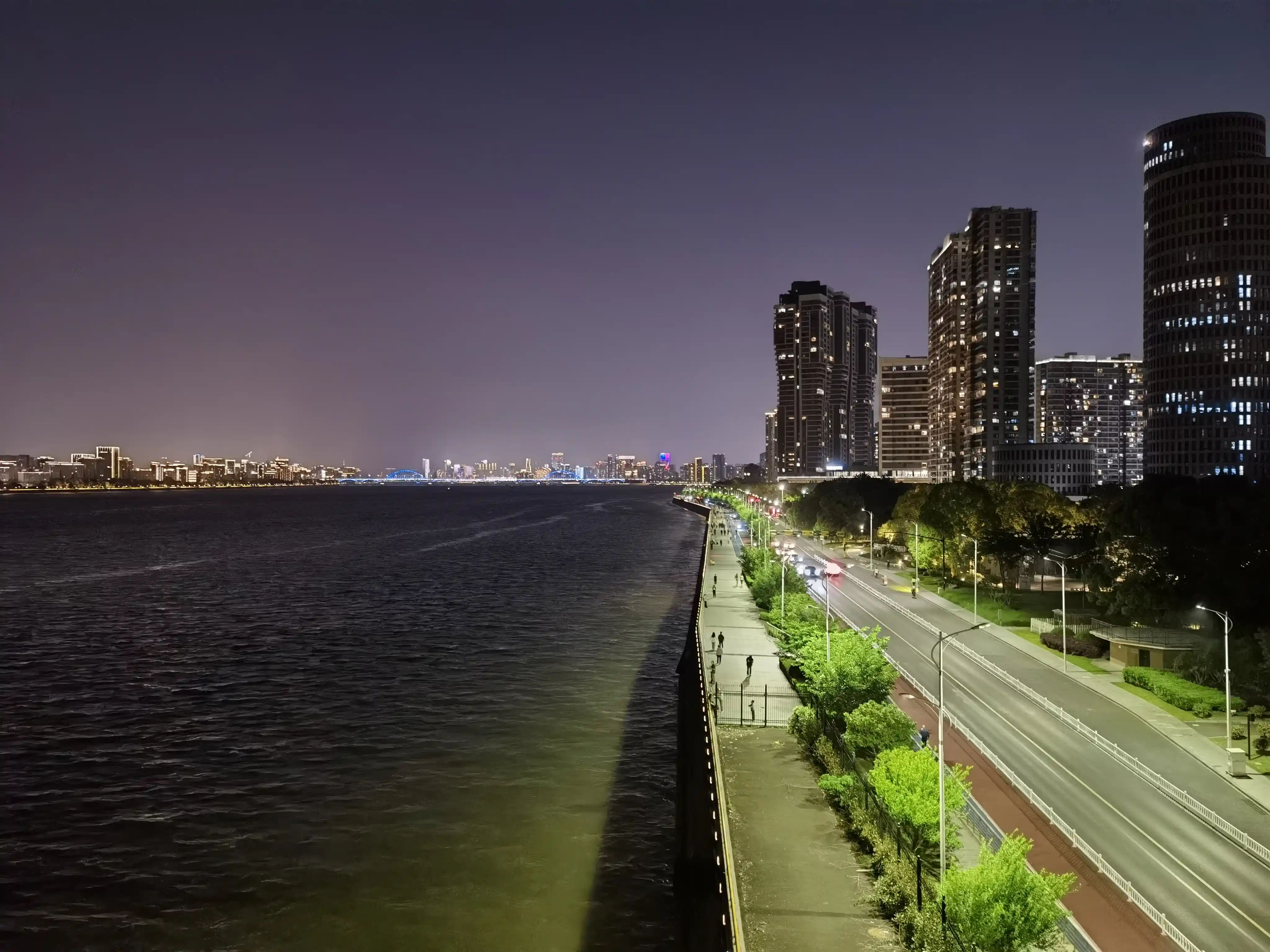 钱塘江南岸夜景 钱塘江南岸夜景
