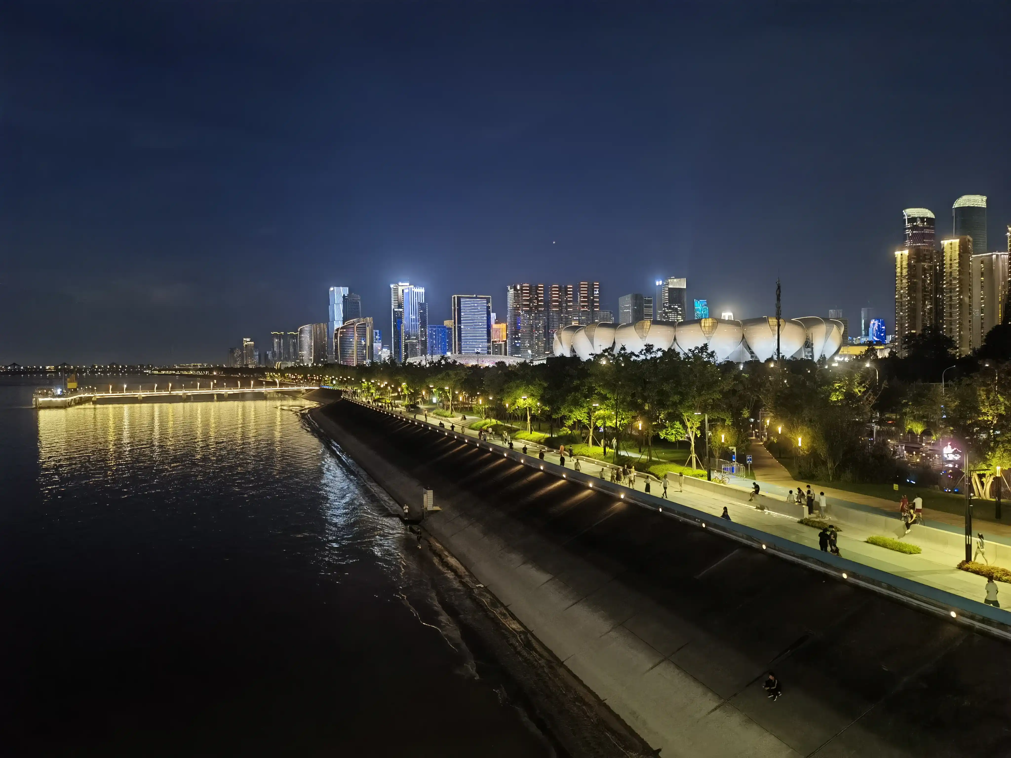 钱塘江南岸夜景 钱塘江南岸夜景