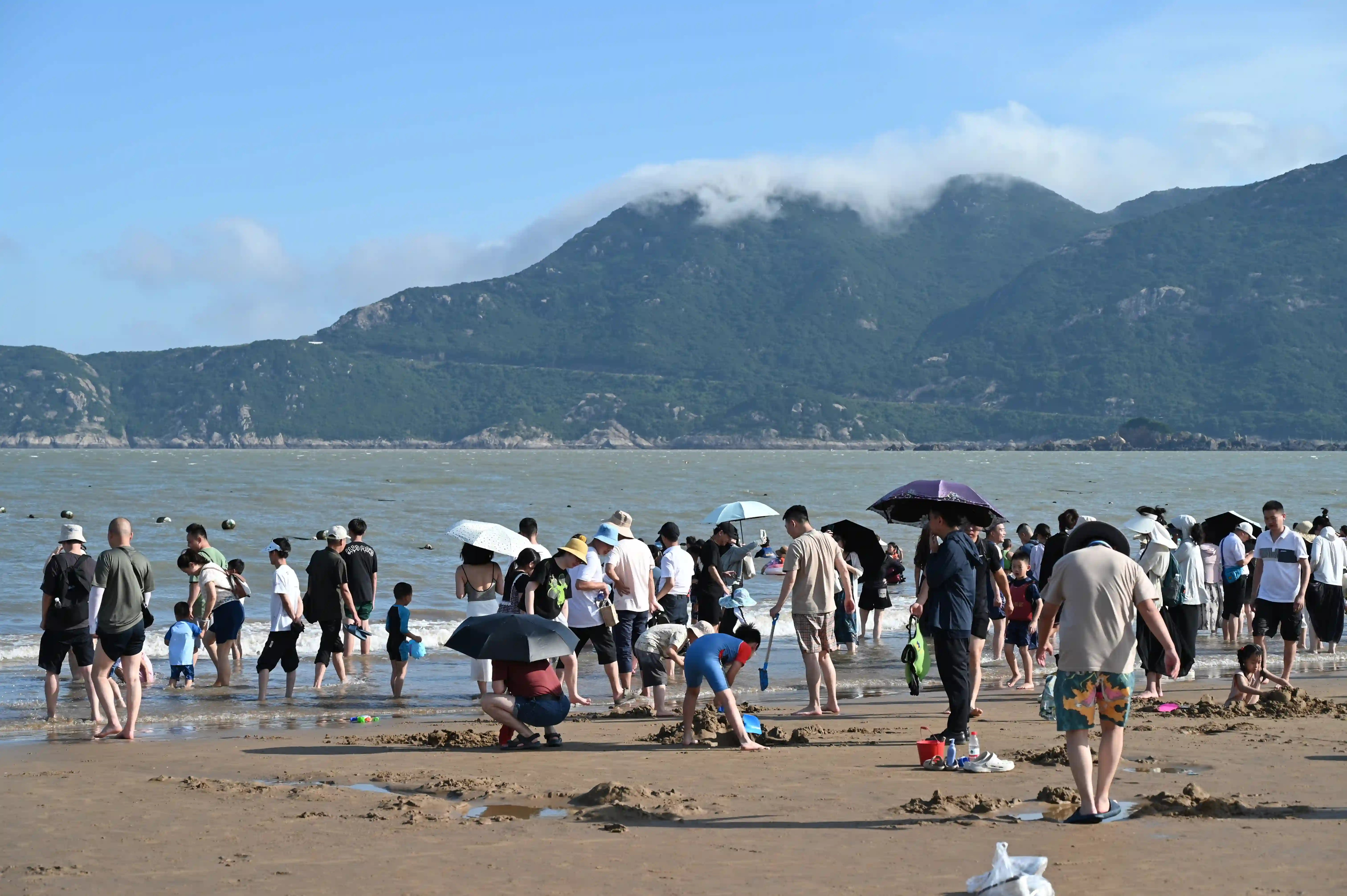 沙滩嬉戏 沙滩嬉戏
